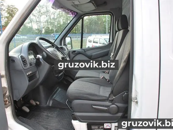 Автофургон Mercedes-Benz Sprinter Classic 2015 года б/у фото 10