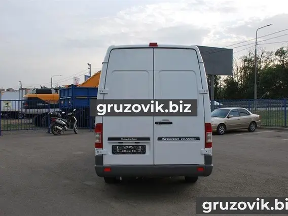 Автофургон Mercedes-Benz Sprinter Classic 2015 года б/у фото 6