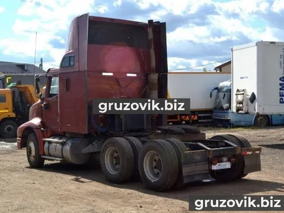 Тягач International 9200i 2008 года б/у фото 4