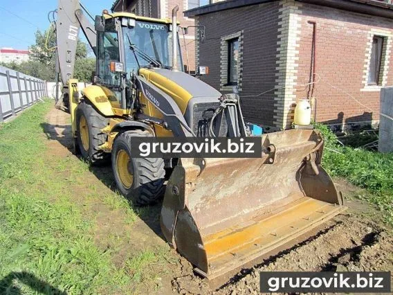 Экскаватор-погрузчик Volvo BL71 2007 года б/у фото 2