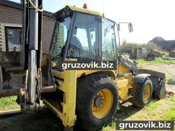 Экскаватор-погрузчик Volvo BL71 2007 года б/у фото 3