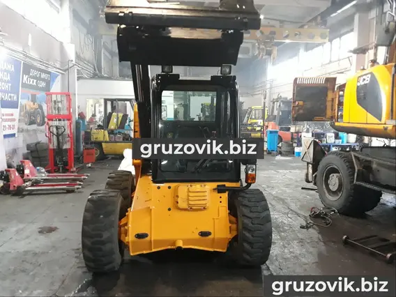 Телескопический погрузчик JCB JS190 2008 года новый фото 4