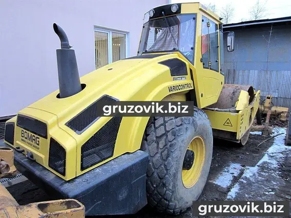 Дорожный каток Bomag BW 213 DH4 2013 года б/у фото 2
