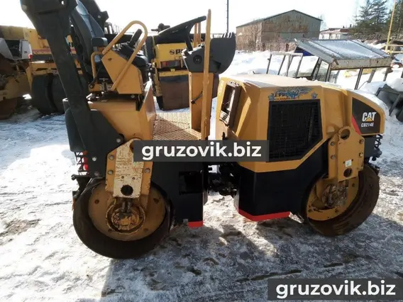 Дорожный каток Caterpillar CB214 2007 года б/у фото 4