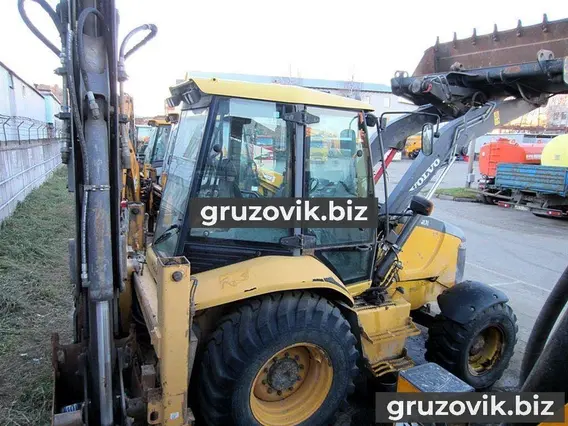 Фронтальный погрузчик Volvo BL71 2019 года б/у фото 3