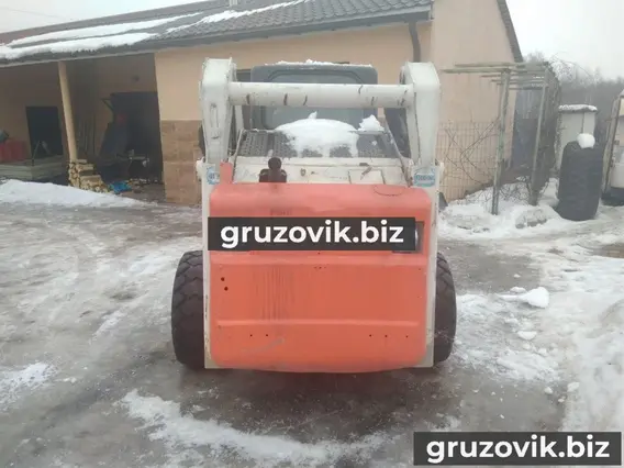 Фронтальный погрузчик Bobcat S250 2005 года б/у фото 3