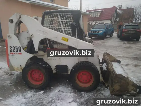 Фронтальный погрузчик Bobcat S250 2005 года б/у фото 4