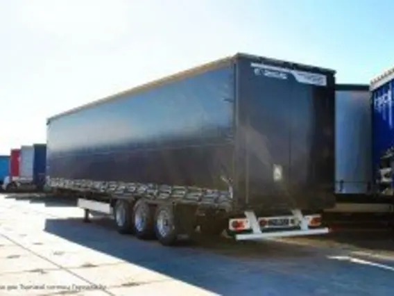 Полуприцеп-фургон Krone DSV 2012 года б/у