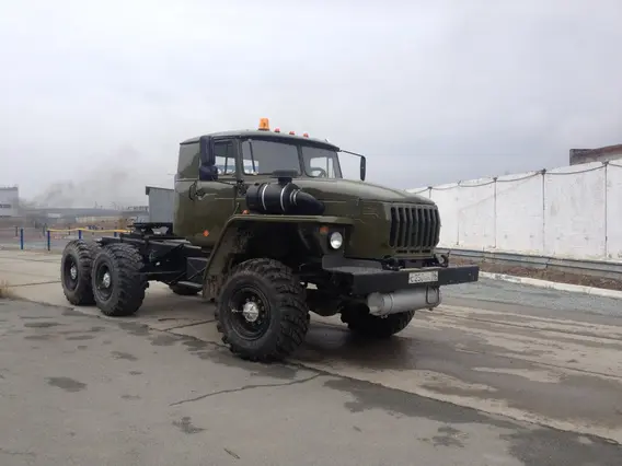Тягач Урал 44202 1995 года б/у