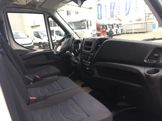 Автофургон IVECO Daily 50C15 2018 года новый фото 5