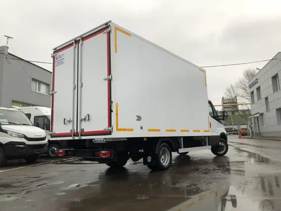 Изотермический фургон IVECO Daily 35C15 2018 года новый фото 2