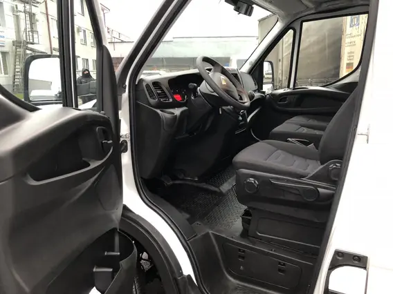 Изотермический фургон IVECO Daily 35C15 2018 года новый фото 5