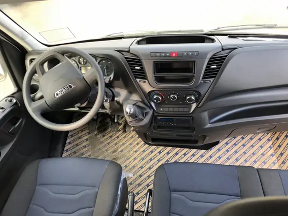 Автофургон IVECO Daily 50C15D 2018 года новый фото 5