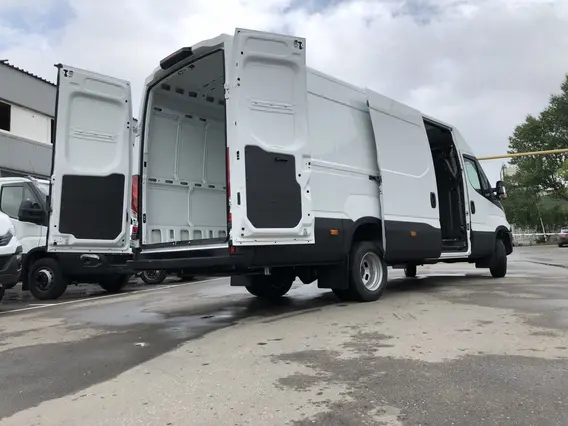 Автофургон IVECO Daily 2023 года новый фото 3