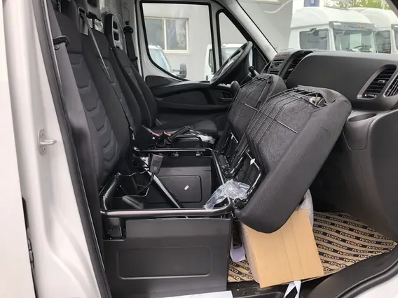 Автофургон IVECO Daily 2023 года новый фото 6