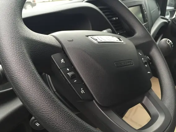 Автофургон IVECO Daily 2023 года новый фото 5