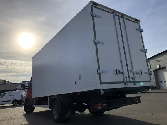 Изотермический фургон IVECO Daily 70C15 2018 года новый фото 3