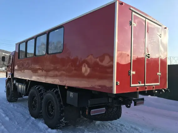 Вахтовый автобус Камаз 43118-3027-46 2017 года б/у фото 12