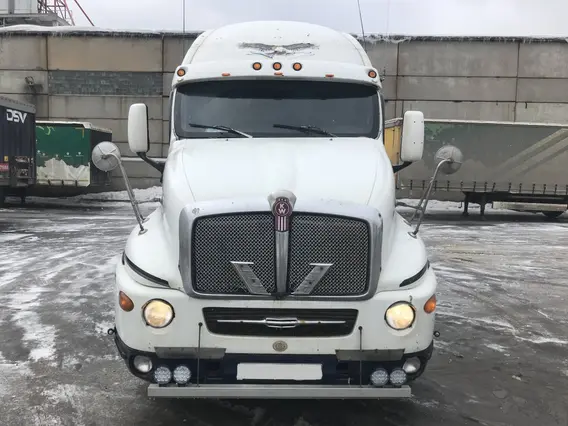 Тягач Kenworth T2000 2003 года б/у фото 8
