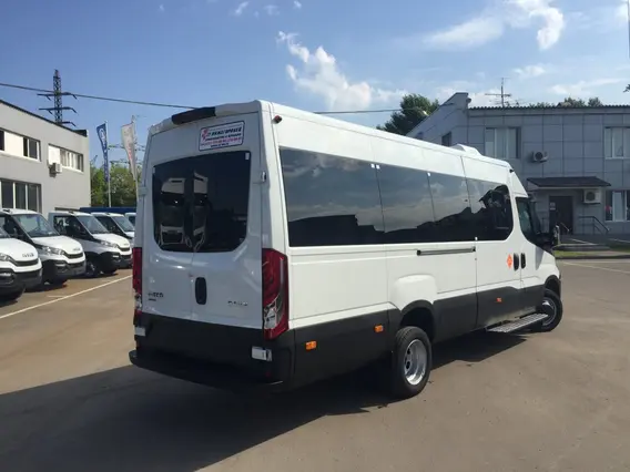 Микроавтобус IVECO Daily 50C15V 2018 года новый фото 3