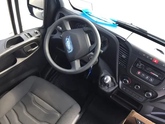 Микроавтобус IVECO Daily 50C15V 2018 года новый фото 8