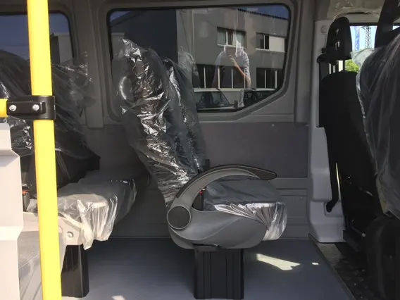 Микроавтобус IVECO Daily 50C15V 2018 года новый фото 9