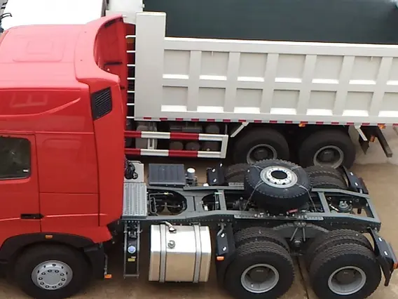 Тягач Howo ZZ4327V3247Q 2019 года новый фото 3