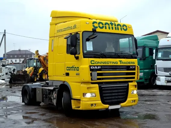 Тягач DAF XF 105 2009 года б/у фото 3