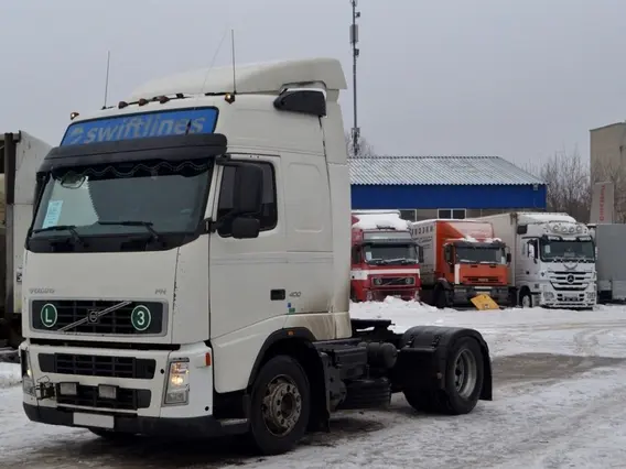 Тягач Volvo FH 2008 года б/у