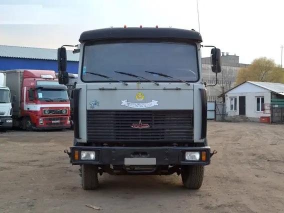 Бортовой МАЗ 6303B5 2000 года б/у фото 2