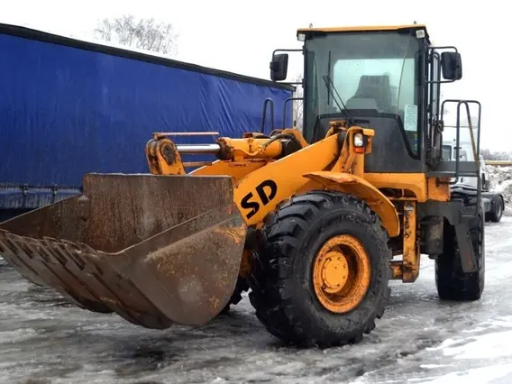 Фронтальный погрузчик Hyundai sl 765 2013 года б/у