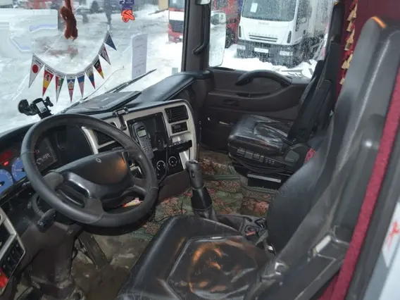 Тягач Renault Magnum 2002 года б/у фото 7