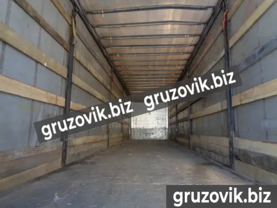 Шторный полуприцеп Schmitz S01 2001 года б/у