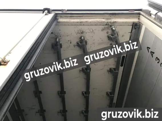 Полуприцеп-рефрижератор Schmitz SKO24 2012 года б/у фото 2