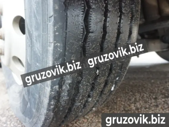 Тягач Volvo VNL 2003 года б/у фото 11