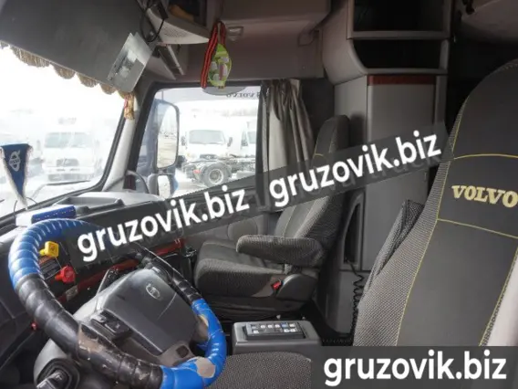 Тягач Volvo VNL 2003 года б/у фото 13