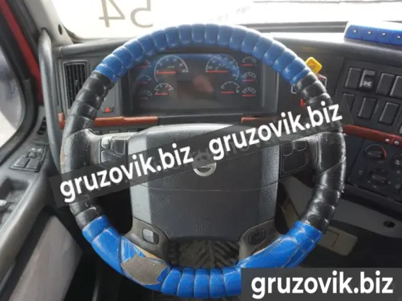 Тягач Volvo VNL 2003 года б/у фото 16