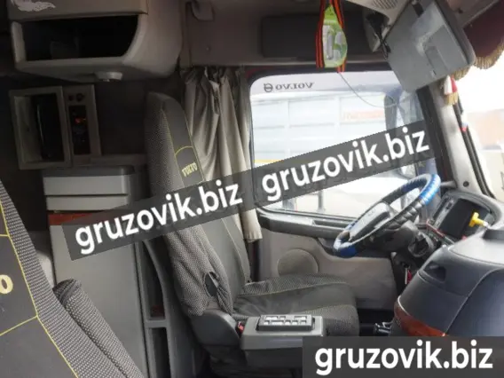 Тягач Volvo VNL 2003 года б/у фото 20