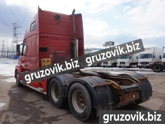 Тягач Volvo VNL 2003 года б/у фото 6