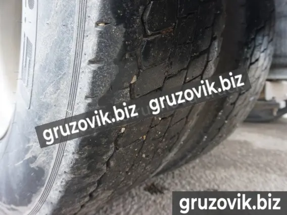 Тягач Volvo VNL 2003 года б/у фото 9