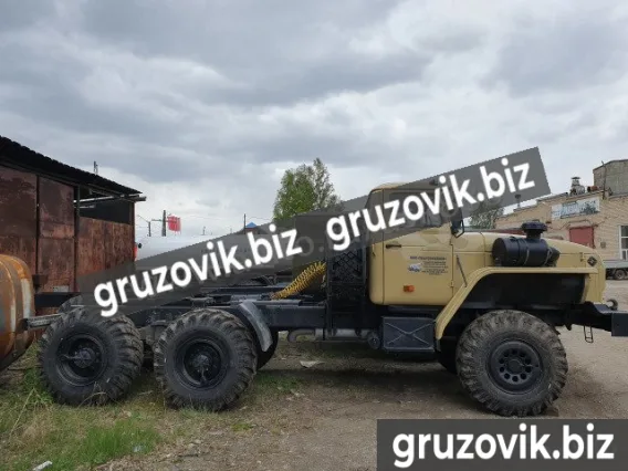 Тягач Урал 44202 2006 года б/у