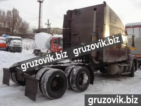 Тягач Freightliner Columbia 2004 года б/у фото 4