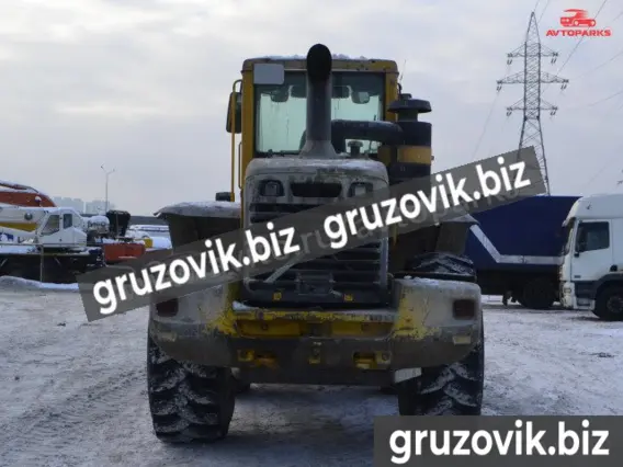 Фронтальный погрузчик Volvo L120E 2003 2003 года б/у фото 6
