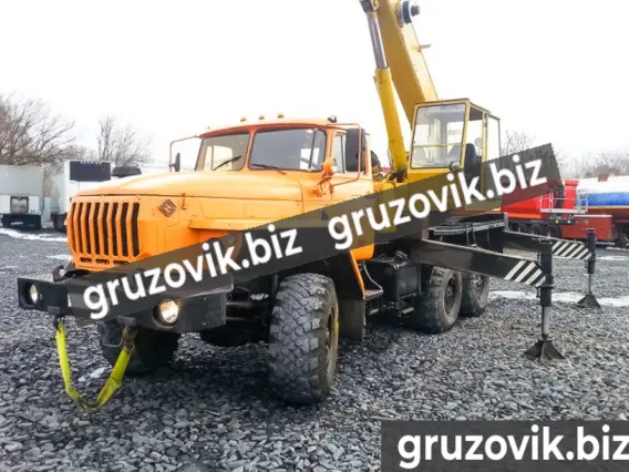 Автокран Ивановец кс-35714 2005 года б/у фото 4