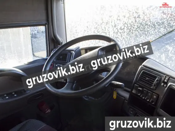 Тягач Renault magnum 440 2001 года б/у фото 11