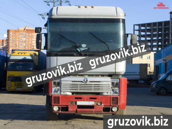 Тягач Renault magnum 440 2001 года б/у фото 2