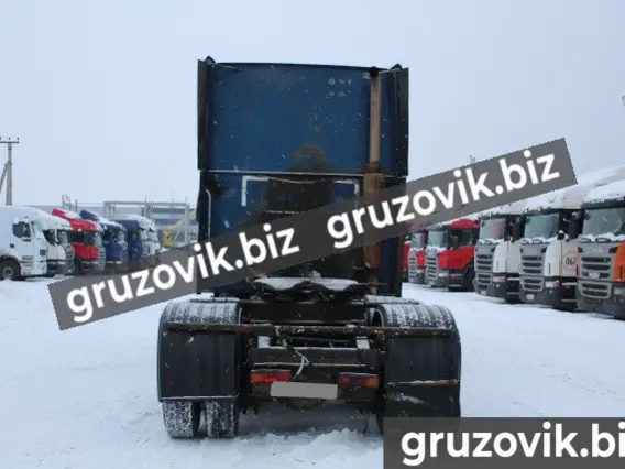 Тягач International 9400 2002 года б/у фото 13