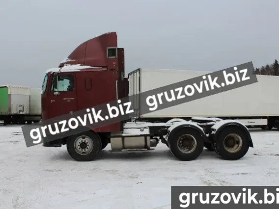 Тягач International 9800 2009 года б/у фото 3