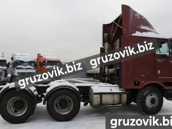 Тягач International 9800 2009 года б/у фото 7