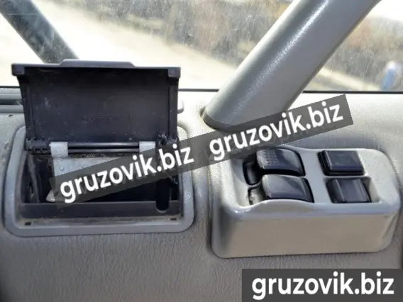 Эвакуатор Mitsubishi FUSO 1990 года б/у фото 20